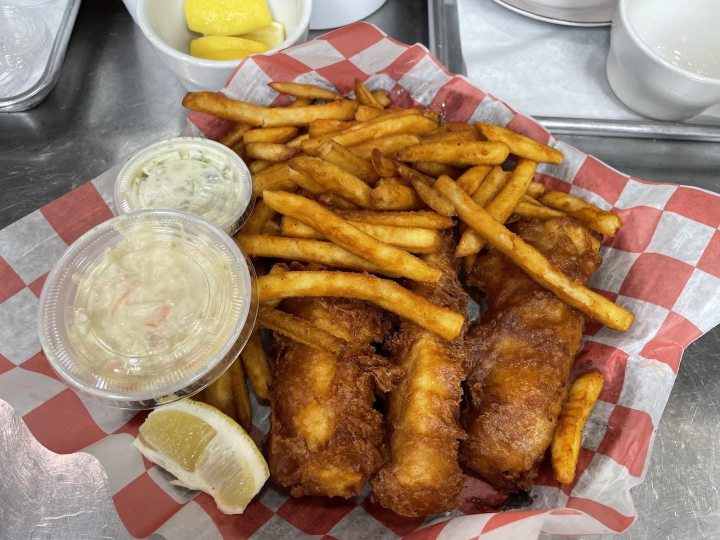 Leon's Sports Bar & Grill
