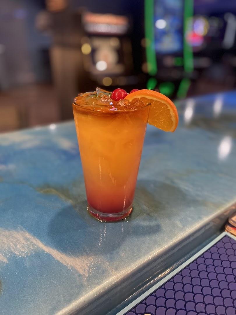 Leon's Sports Bar & Grill